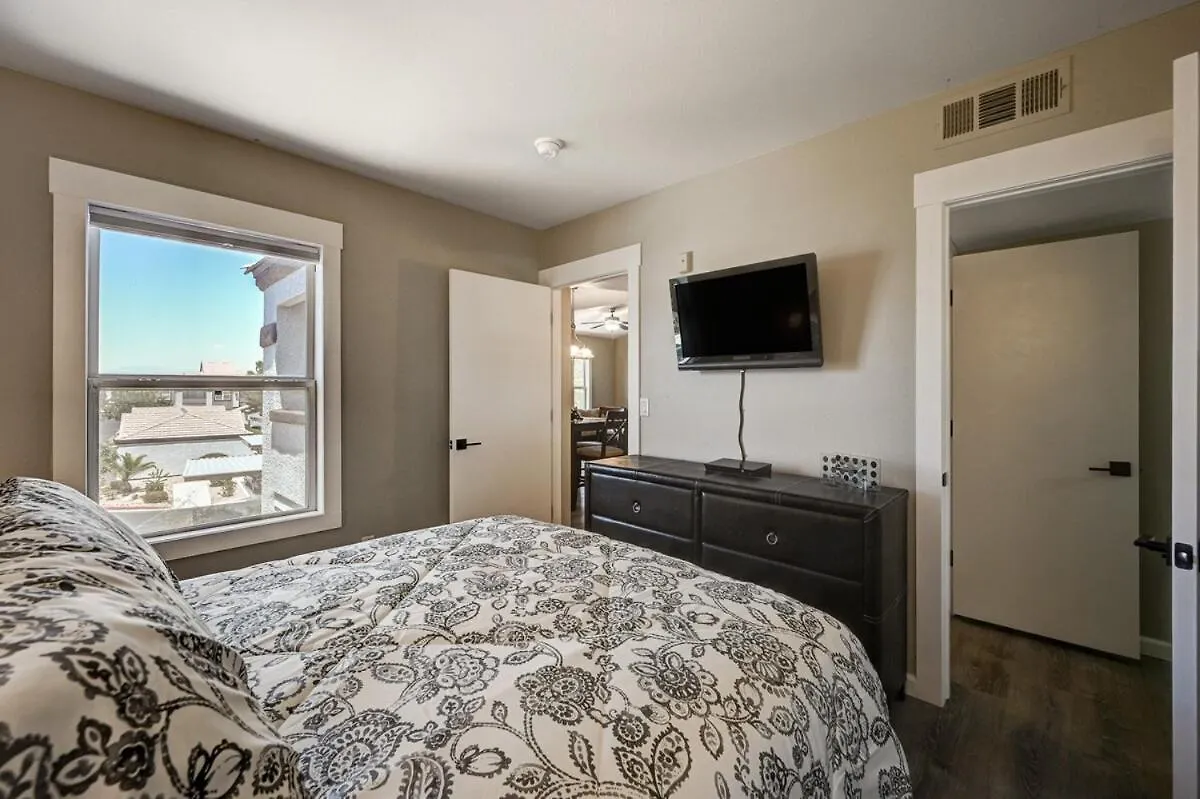 Newly Renovated Southwest Condo Las Vegas